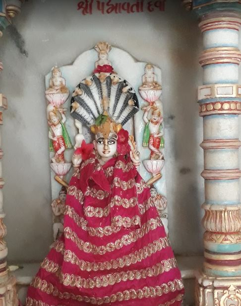 Shri Mahaveer Swami Chomukh Jinalaya, Asha Nagar, Navsari (Gujarat) image 5