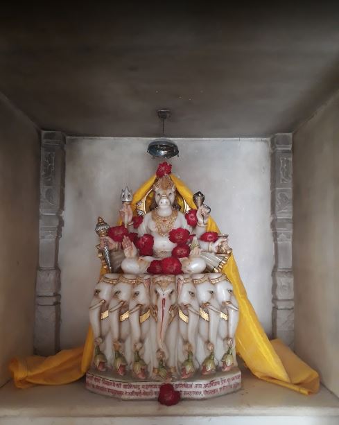 Shri Jain Derasar, Raichand Road, Vejalpore, Navsari (Gujarat) image 4