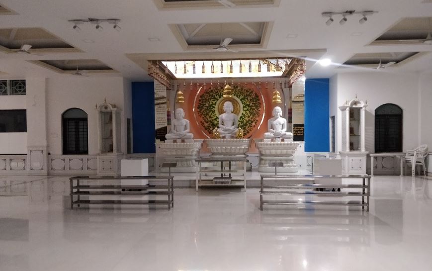 Shri Simandhar Swami Digamber Jain Mandir, Premanjali Society, Bodakdev, Ahmedabad (Gujarat) image 4