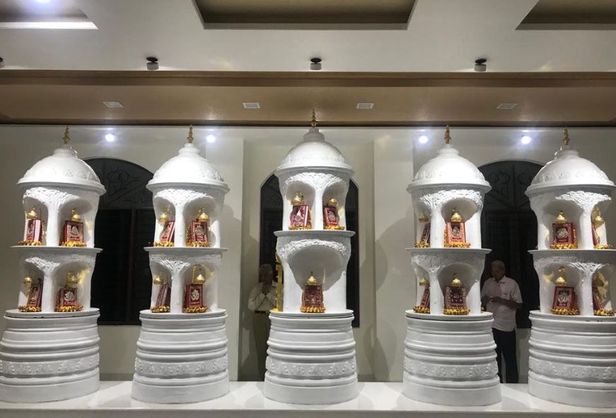 Shri Simandhar Swami Digamber Jain Mandir, Premanjali Society, Bodakdev, Ahmedabad (Gujarat) image 8
