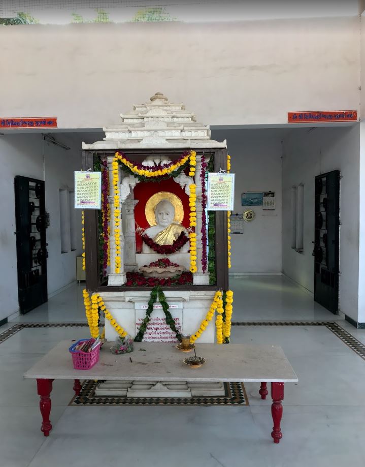 Shri Vijay Siddhisurisvarji Maharaj Jain Samadhi Sthal, Calico Mills, Behrampura, Ahmedabad (Gujarat) image 2