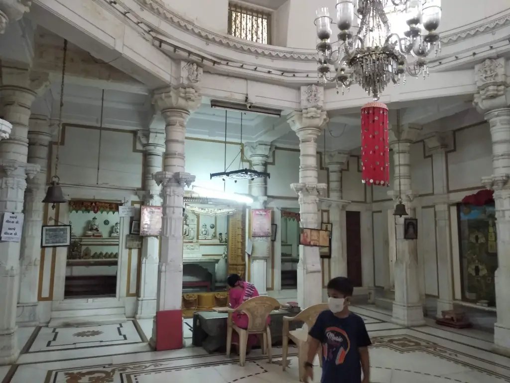 Shri Kunthunath Swami Jain Derasar, Surdas Sheth Ni Pole, Khadia, Ahmedabad (Gujarat) image 7
