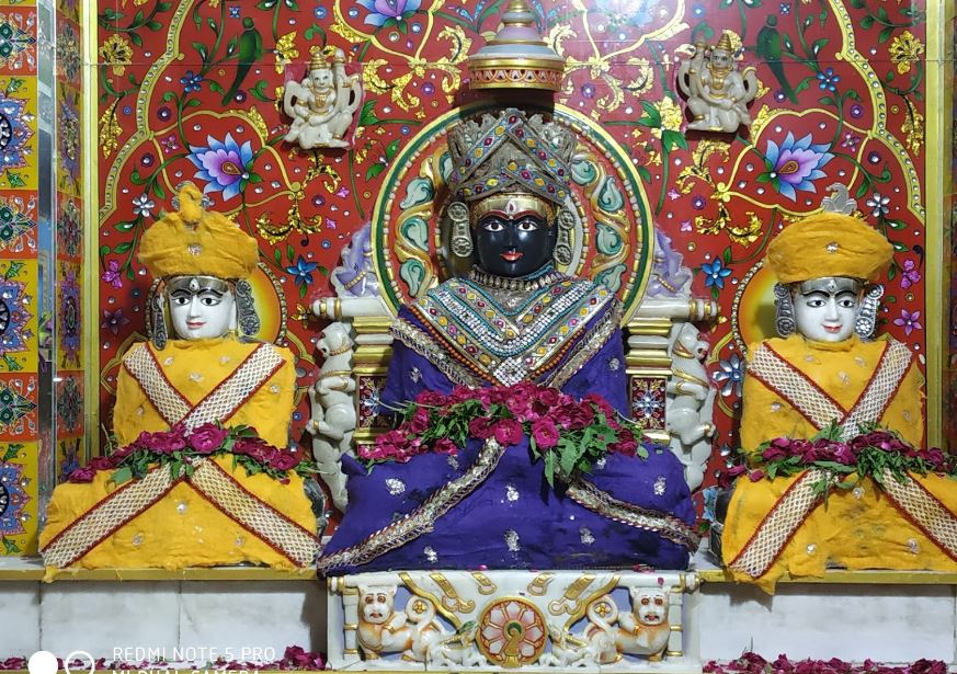Shri Navpad Society Mahaveer Swami Jinalaya, Yakutpura, Vadodara (Gujarat) image 5