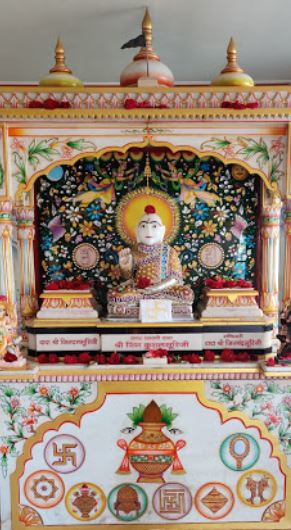 Shri Jin Kushalsuri Dadawadi, Zabak Bhavan, Navpad Society, Yakutpura, Vadodara (Gujarat) image 3