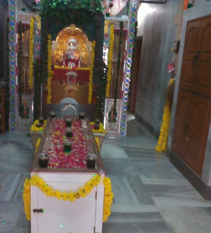 Shri Vardhman Jain Sangh Jain Mandir, Poonam Complex, Nalanda Society, Vadodara, (Gujarat) image 1