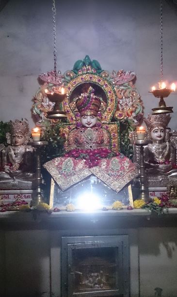 Shri Chandraprabh Jain Derasar, Dudhwala Mohalla, Chokshi Bazar, Vadodara (Gujarat) image 1