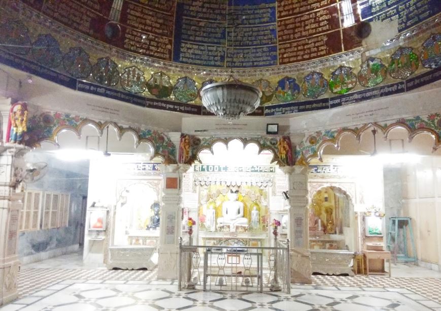 Shri 1008 Adinath Digamber Jain Mandir, Badri Mohalla, Moghul Wada, Vadodara (Gujarat) image 1