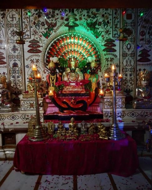 Shri Sahastrafana Parshvnath Jain Derasar, Pratapnagar, Bakrawadi, Navapura, Vadodara (Gujarat) image 2