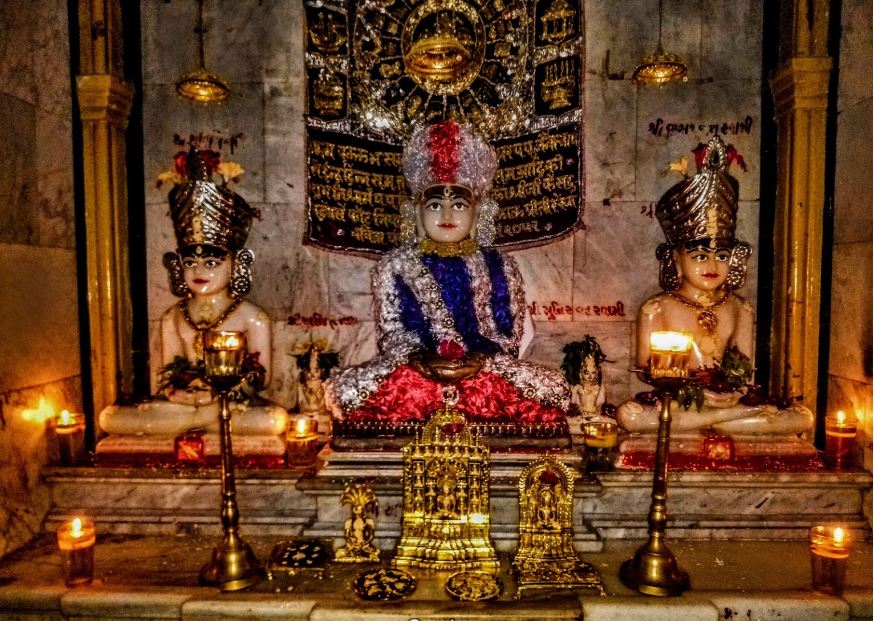 Shri Rishabhdev Prabhu Prasad Jinalaya, R.V. Desai road, Pratapnagar, Vadodara (Gujarat) image 4