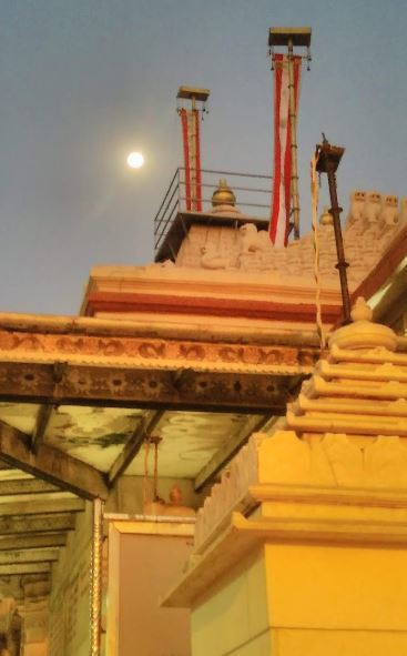 Shri Sumatinath Jain Derasar, Lalbaug, Manjalpur, Vadodara (Gujarat) image 2