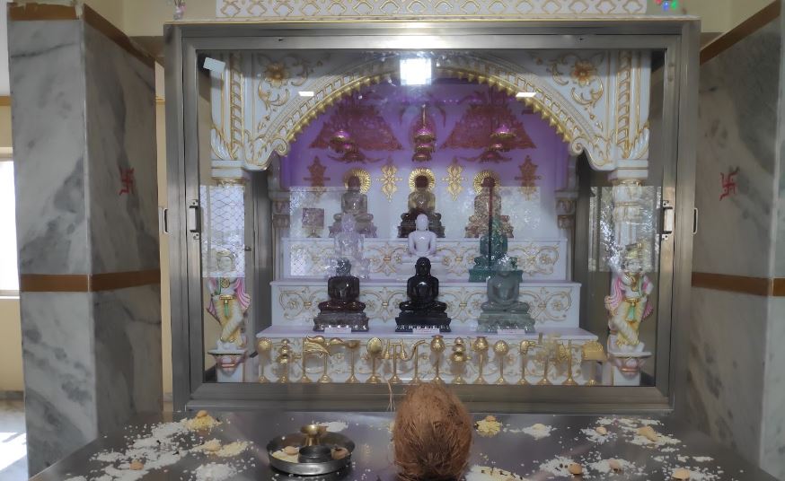 Shri 1008 Bhagwan Mahaveer Swami Digamber Jain Chaitalaya, Lalbaug, Manjalpur, Vadodara (Gujarat) image 4