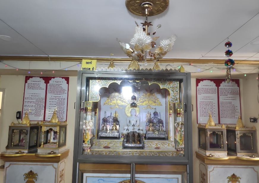 Shri 1008 Bhagwan Mahaveer Swami Digamber Jain Chaitalaya, Lalbaug, Manjalpur, Vadodara (Gujarat) image 5
