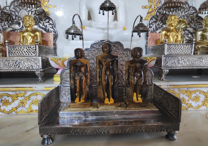 Shri 1008 Bhagwan Mahaveer Swami Digamber Jain Chaitalaya, Lalbaug, Manjalpur, Vadodara (Gujarat) image 8