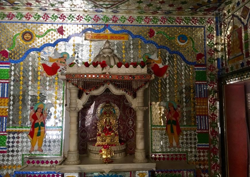 Shri Naminath Bhagwan Grih Chaitya, Yogeshwar Society No 1, Subhanpura, Vadodara (Gujarat) image 2