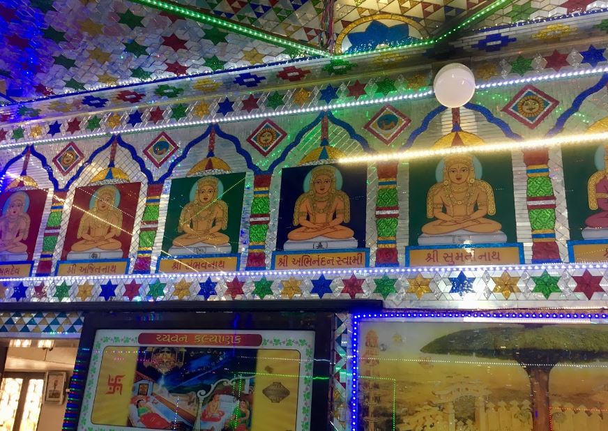 Shri Naminath Bhagwan Grih Chaitya, Yogeshwar Society No 1, Subhanpura, Vadodara (Gujarat) image 5