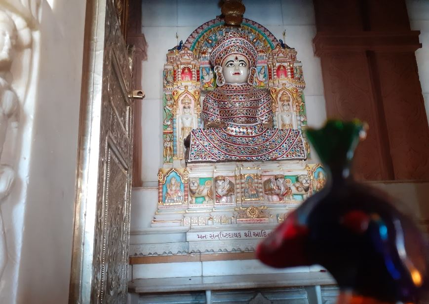 Shri Mansantushti Adinath Bhagwan Jinalaya, High Tension Road, Near Suraj Society, Subhanpura, Vadodara (Gujarat) image 3