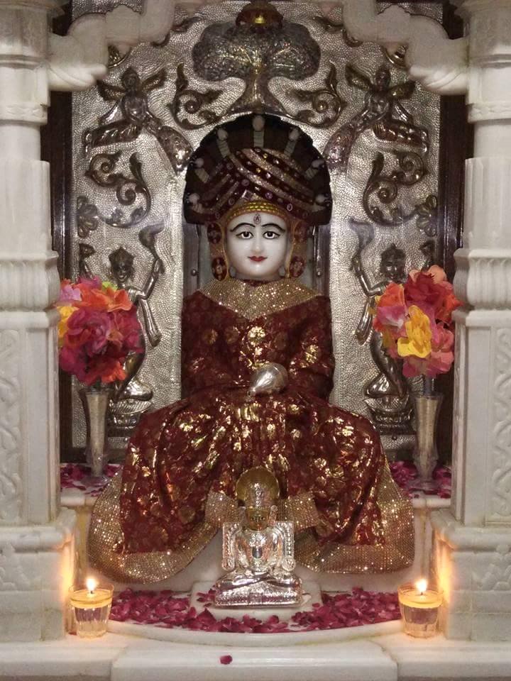 Shri Shankheshwar Parshvanath Bhagwan Jain Derasar, Aastapad Society, Near Water Tank, Karelibagh, Vadodara (Gujarat) image 1