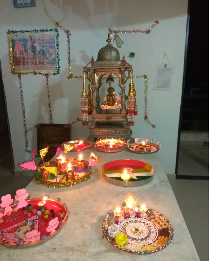 Shri Parshvnath Digamber Jain Chaitalaya, Pethapur, Gandhinagar (Gujarat) image 4