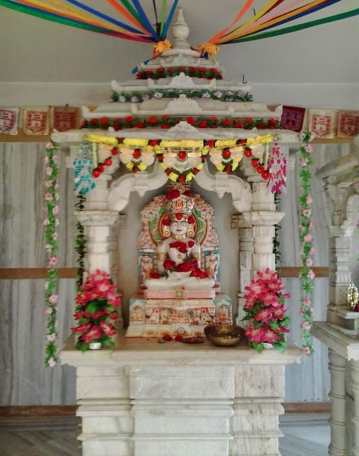 Shri Jain Derasar, Aadarsh Nagar Society, Sector 24, Gandhinagar (Gujarat) image 2