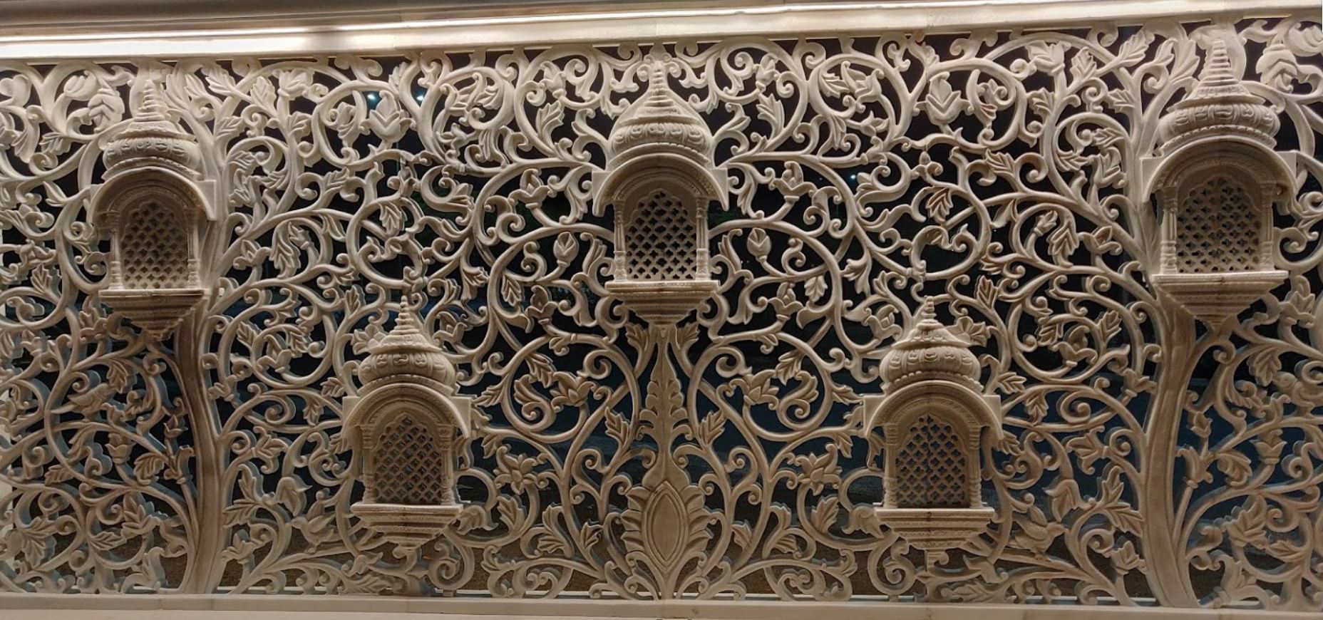 Shri Adinath Jinalaya, Adani Shantigram Complex, Sarkhej - Gandhinagar Highway, Ahmedabad (Gujarat) image 8