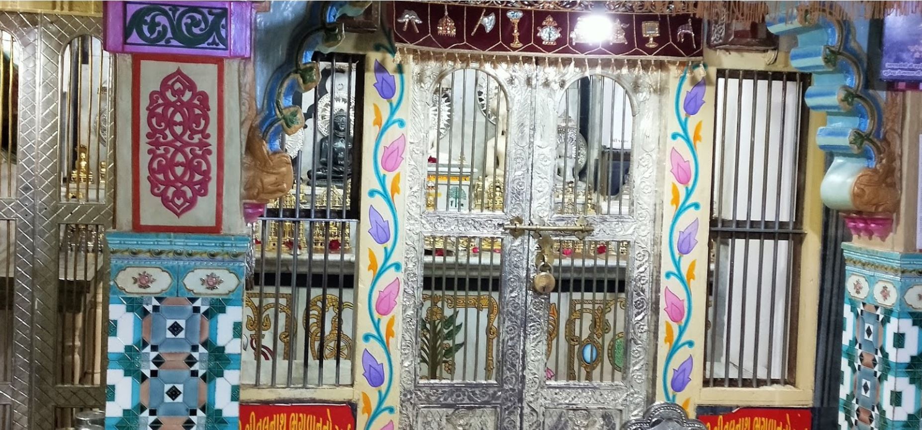Shri Shantinath Digamber Jain Mandir, MG Road, Khargate, Darbargadh, Bhavnagar (Gujarat) image 7