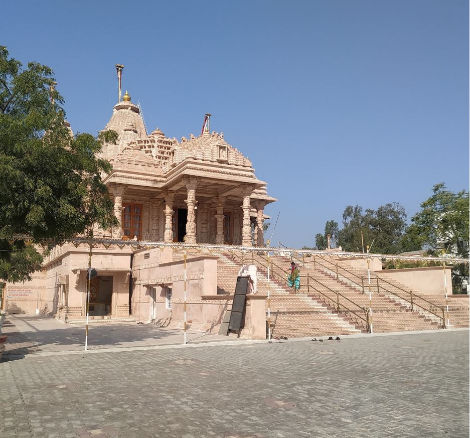 Shri Merudham Shwetamber Jain Tirth, Shri Nageshwar Parshvnath, Amiyapur, Ahmedabad (Gujarat) image 2