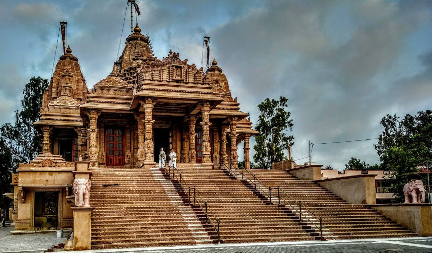 Shri Merudham Shwetamber Jain Tirth, Shri Nageshwar Parshvnath, Amiyapur, Ahmedabad (Gujarat) image 5