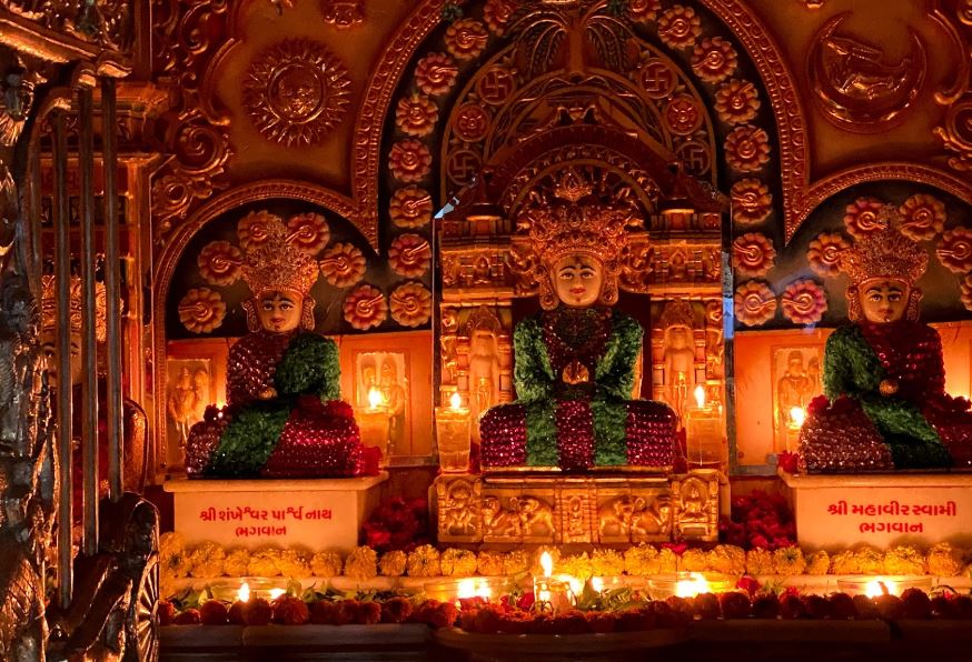 Shri Munisuvratswami Shwetamber Jain Mandir, Keshav Nagar, Ahmedabad (Gujarat) image 2