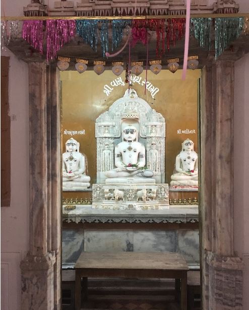 Shri Vasupujya Swami Jain Derasar, Old City, Gheekanta, Bhadra, Ahmedabad (Gujarat) image 2