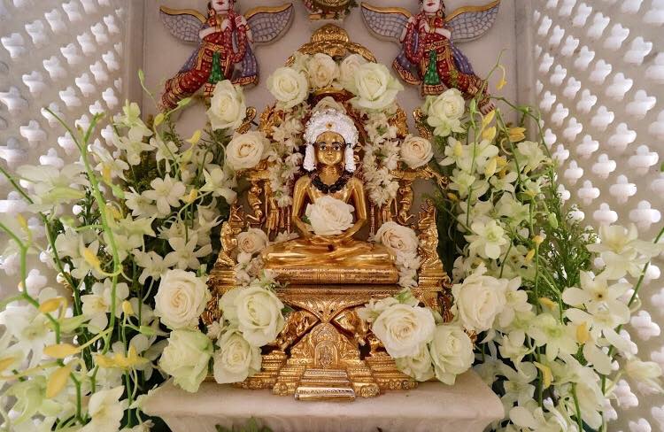 Shri Sumtinath Prabhu Gruh Jinalaya, Satyawadi Society, Shanti Nagar, Usmanpura, Ahmedabad (Gujarat) image 4