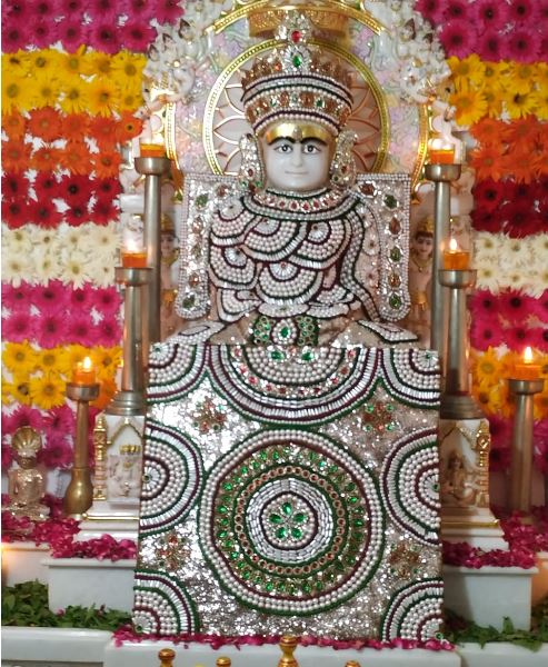 Shri Parasmani Jain Derasar, Parasmani Society, Ghatlodiya, Nirnay Nagar, Ahmedabad (Gujarat) image 4