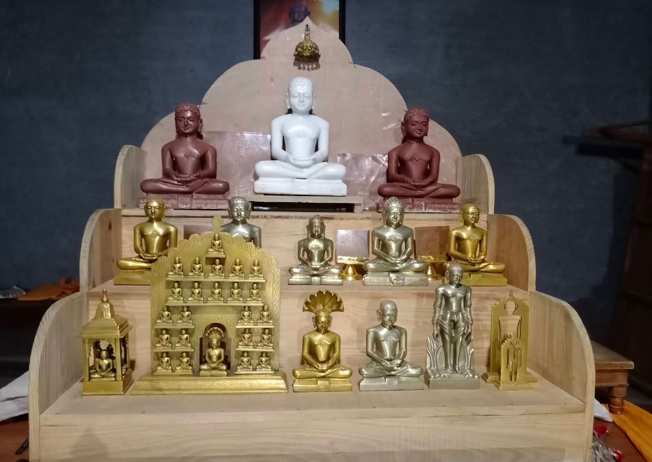Shri 1008 Shantinath Digamber Jain Mandir, Sector 1, Nirnay Nagar, Ahmedabad (Gujarat) image 2