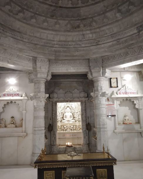 Shri Naminath Jain Shwetamber Mandir, Savvy Swaraaj, Godrej Garden City Road, Gota, Ahmedabad (Gujarat) image 3