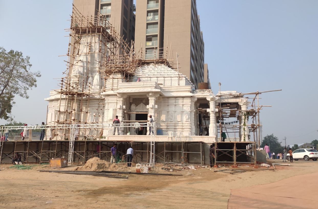 Shri Shantinath Bhagwan Jain Derasar, Ashok Vatika, Ahmedabad (Gujarat) image 1