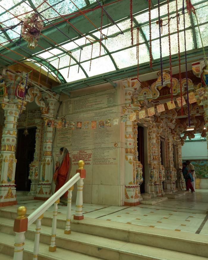 Shri Uvvsagaharam Parshvnath Bhagwan Jain Derasar, Shrinand Nagar, Vejalpur, Ahmedabad (Gujarat) image 1
