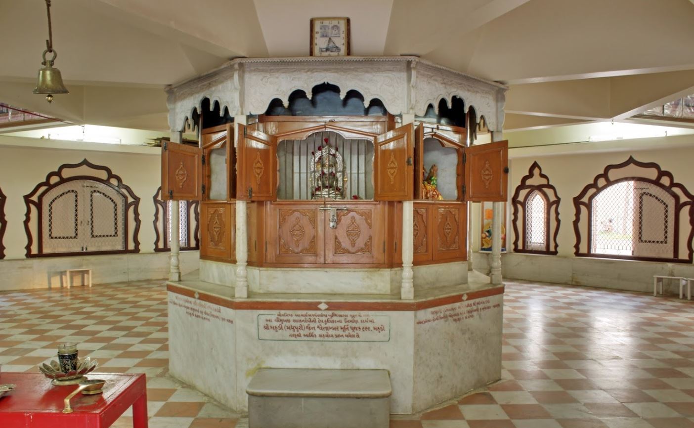 Shri Dharma Rashik Tirth Vatika Jain Derasar, Revati Nagar, Narayan Nagar, Ahmedabad (Gujarat) image 4