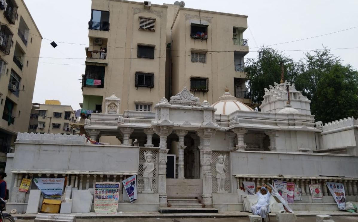 Shri Mallinath Bhagwan Jain Derasar, Narayan Nagar Society, Narayan Nagar, Ahmedabad (Gujarat) image 2