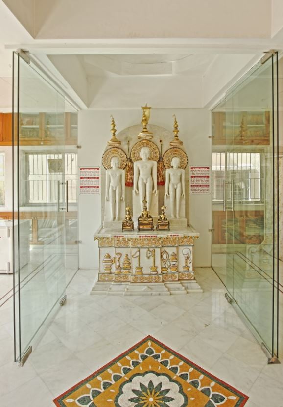 Shri Simandhar Swami Digamber Jain Mandir, Chandranagar, Anjali Road, Paldi, Ahmedabad (Gujarat) image 3