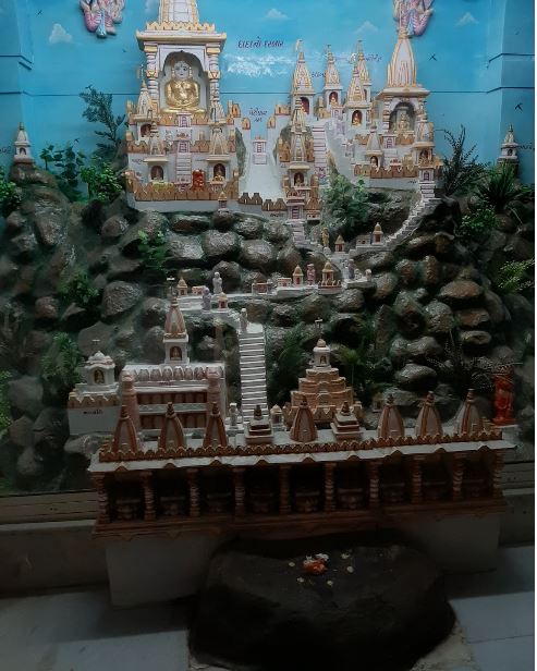 Shri Sambhavnath Bhagwan Jain Derasar, Pankaj Society, Bhatta, Paldi, Ahmedabad (Gujarat) image 4