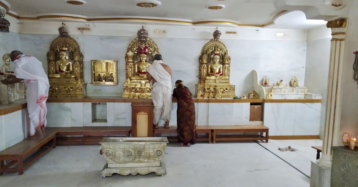 Shri Kunthunath Bhagwan Jain Derasar, Jain Society, Pritam Nagar, Ahmedabad (Gujarat) image 2