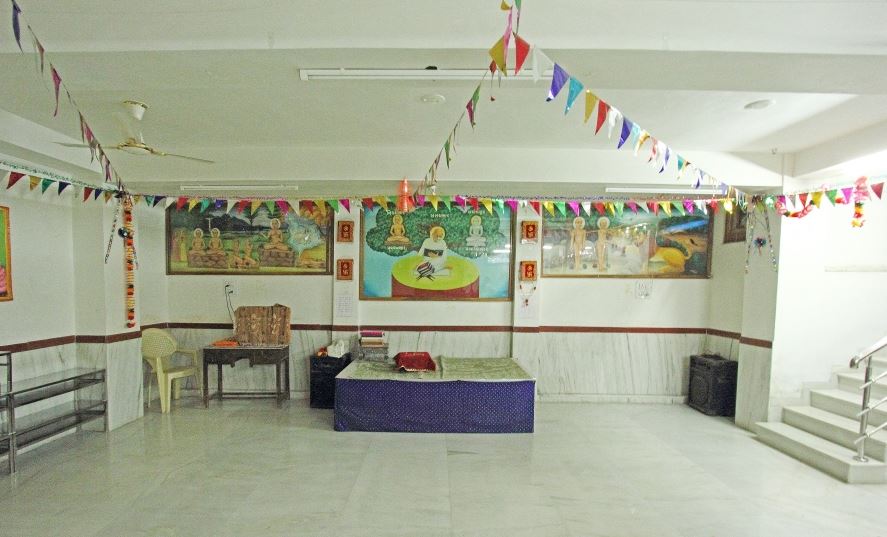 Shri 1008 Simandhar Digamber Jain Mandir, Harivallabh Society, Patiya Road, Naroda, Ahmedabad (Gujarat) image 6