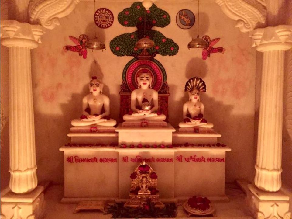 Shri Ajitnath Gruh Jinalaya, Manohar Villa Society, Nikol, Ahmedabad (Gujarat) image 1