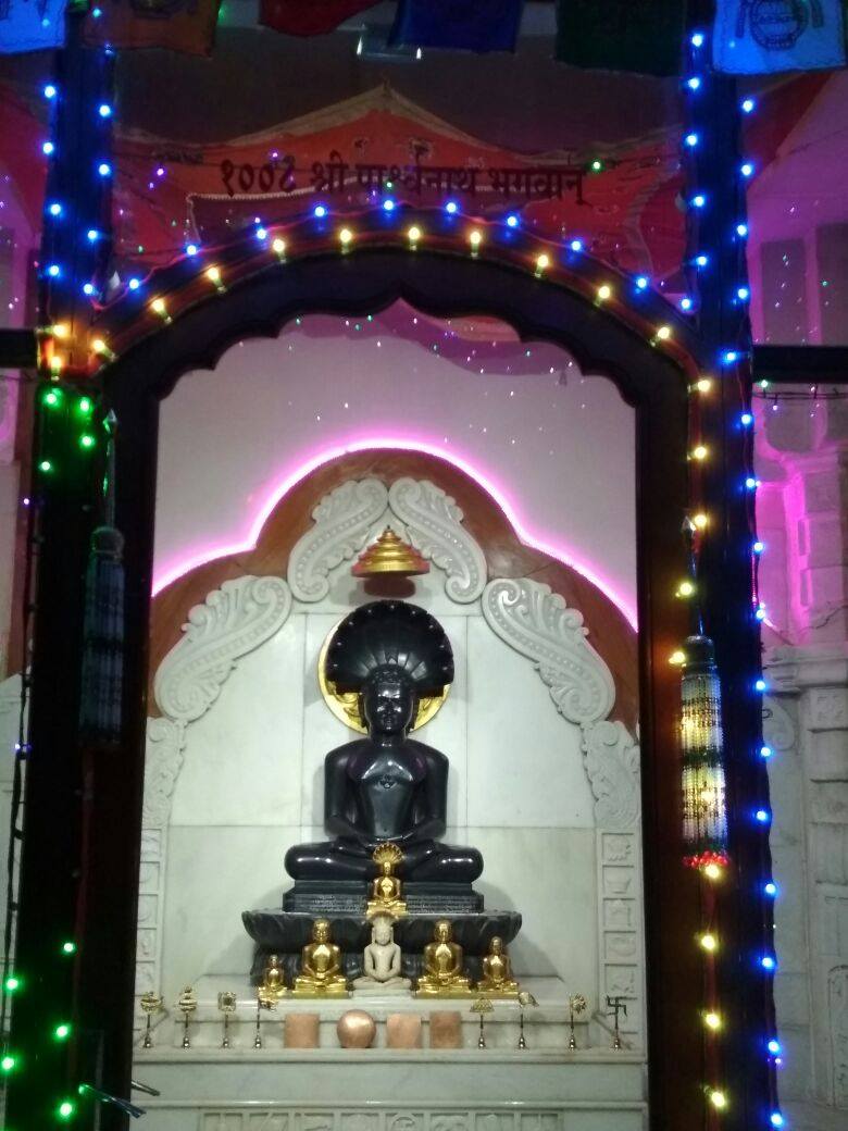 Shri 1008 Parshvnath Digamber Jain Mandir, Bapunagar, Ahmedabad (Gujarat) thumbnail 2