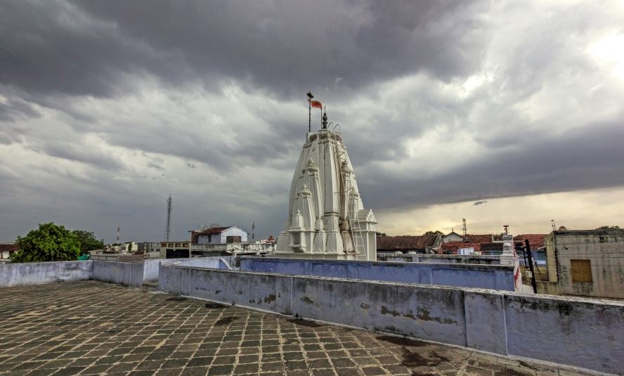 Bhagwan Shri Simandhar Swami Nu Sanaatan Digamber Jain Mandir, Khakh Chowk, Lathi, District - Amreli (Gujarat) image 4