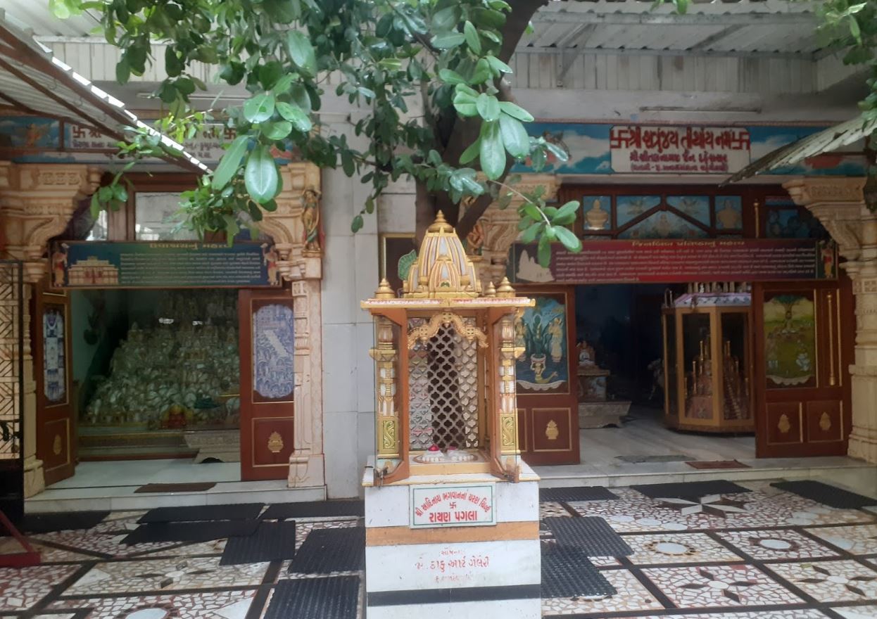 Shri Chintamani Parshvnath Jain Tirth, Shahpore, Syaedpura, Surat (Gujarat) image 3
