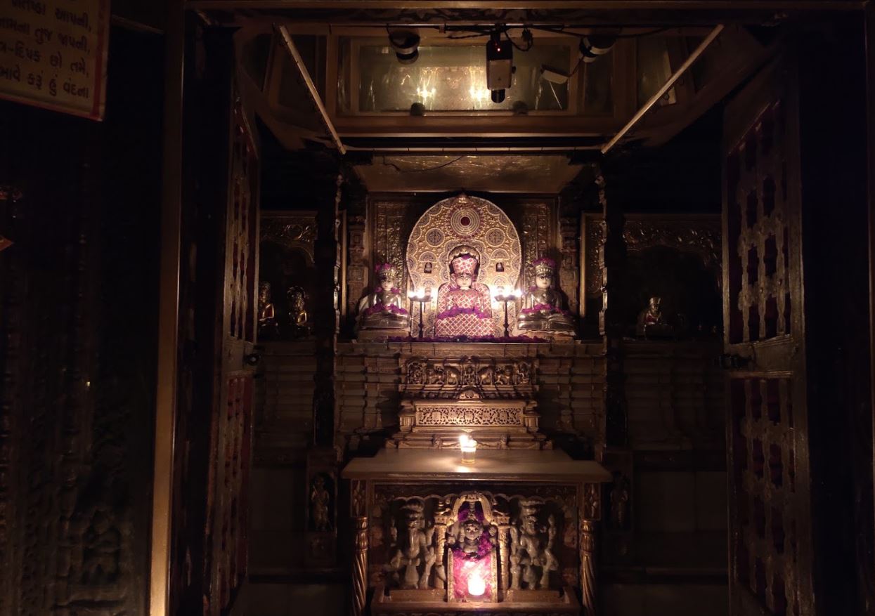 Shri Chintamani Parshvnath Jain Tirth, Shahpore, Syaedpura, Surat (Gujarat) image 9