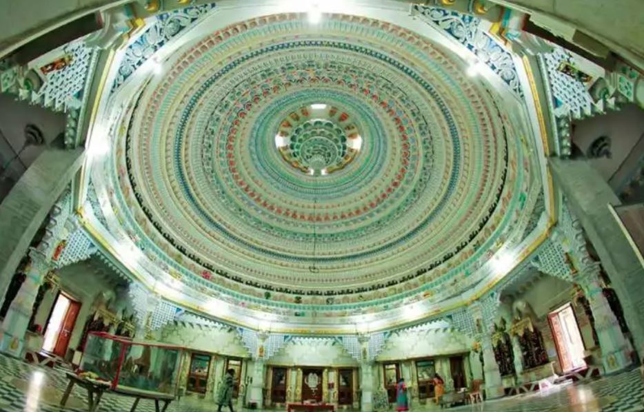 Haathi wala Jain Derasar, Khapatia Chakla, Gopipura, Surat (Gujarat) image 2