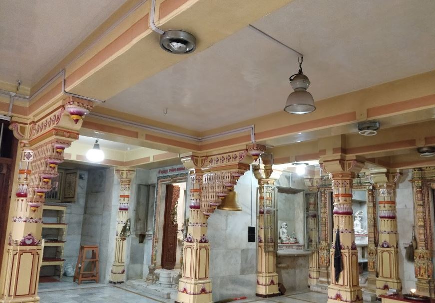Shri Vasupujya Swami Jinalaya, Pani Ki Bheet Road, Gopipura, Surat (Gujarat) image 2