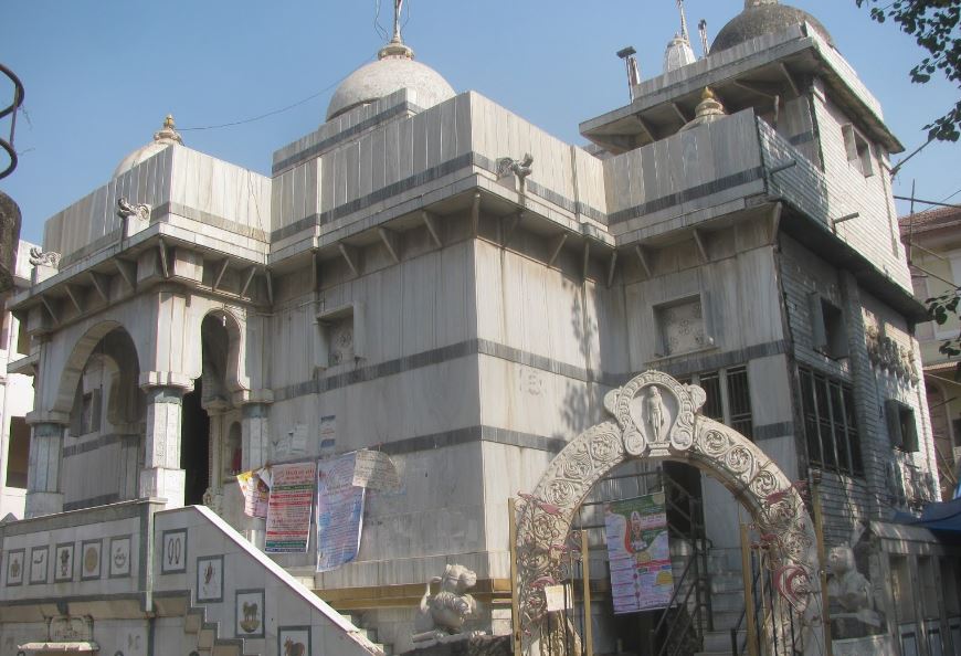 Shri Aagam Mandir Jain Derasar, Jhaveri Jain School, Annie Besant Road, Gopipura, Surat (Gujarat) image 1