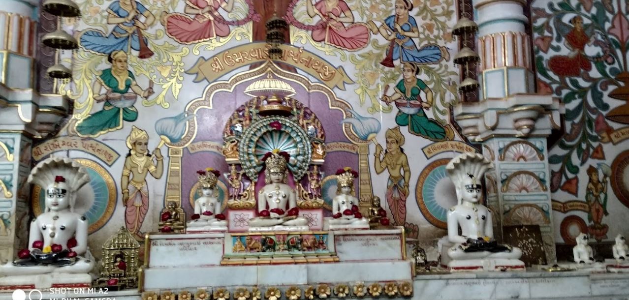 Shri Umarwadi Parshvnath Jain Derasar, Gopipura Road, Gopipura, Surat (Gujarat) image 2